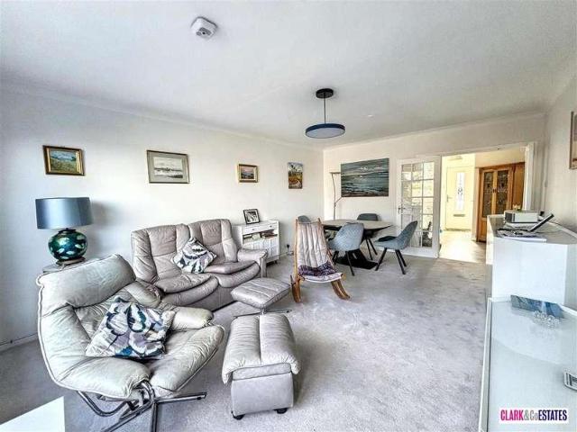 Flat for sale in Topsham, Exeter