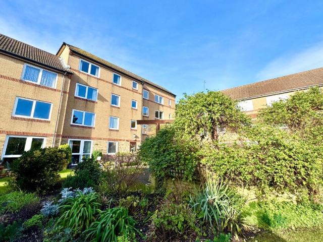 Flat for sale in Boscombe, Bournemouth