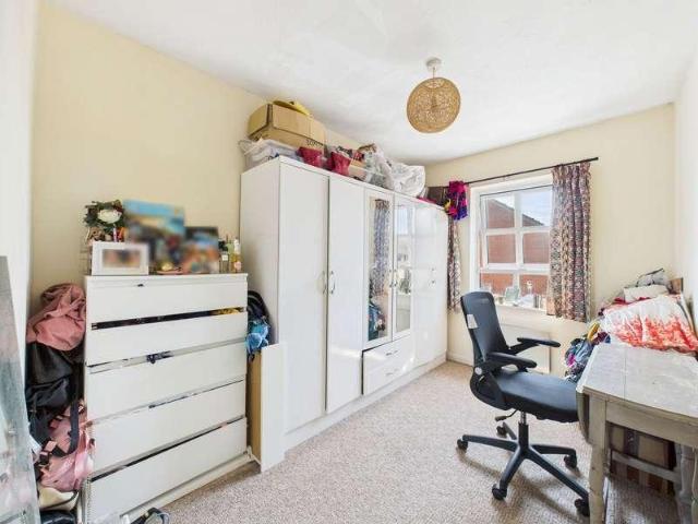 Flat for sale in Fishersgate, West Sussex