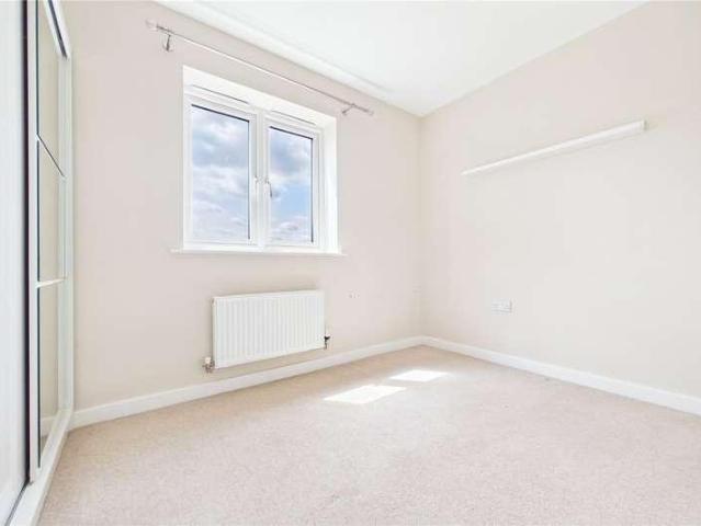 Flat for sale in Holybrook, West Berkshire