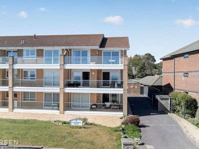 Flat for sale in Wick, Bournemouth