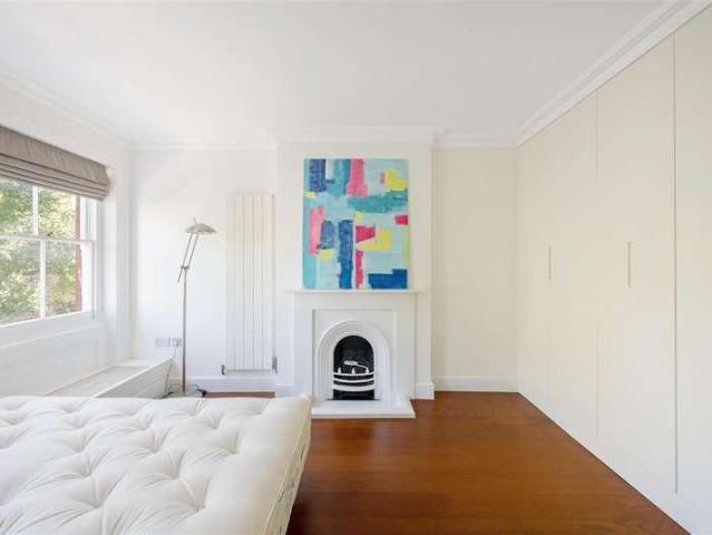Flat for sale in Chelsea, Greater London