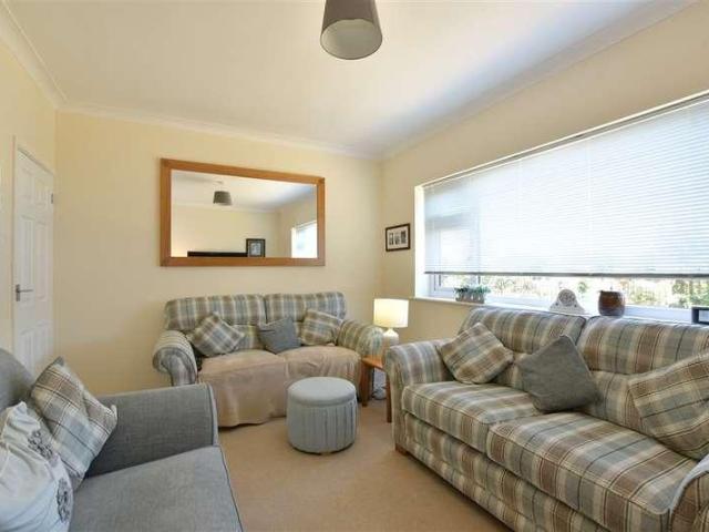 Flat for sale in Wickford