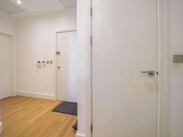 Flat for sale in Slough