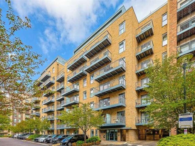 Flat for sale in Beaufort Park, Greater London