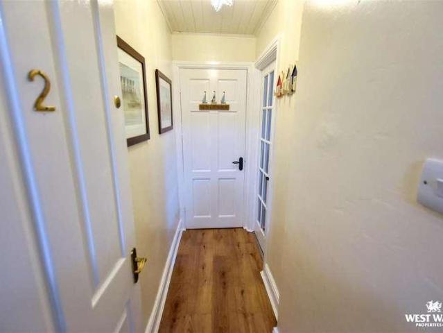 Flat for sale in Tenby, Wales