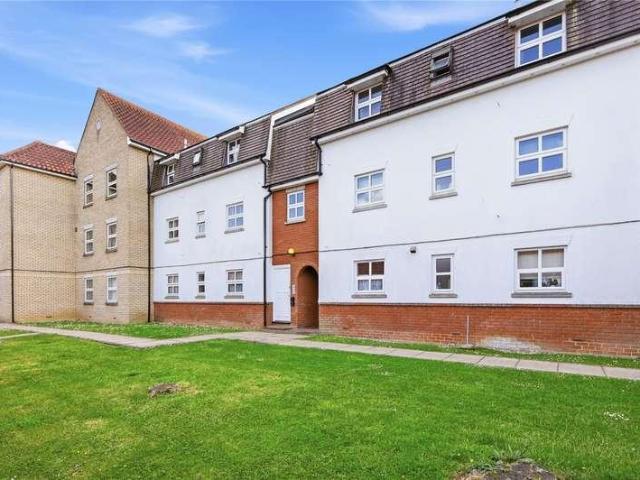 Flat for sale in Chelmsford, Essex