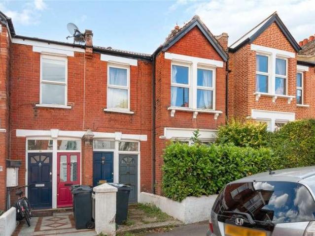 Flat for sale in West Norwood, Greater London