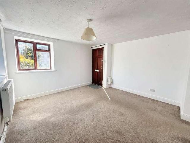 Flat for sale in Shaftesbury, East Dorset