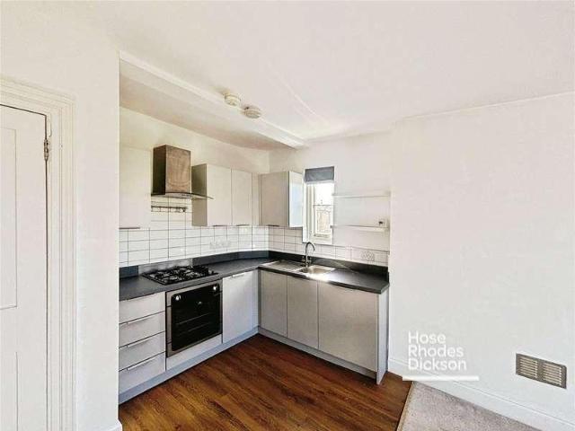 Flat for sale in Oakfield, Ryde