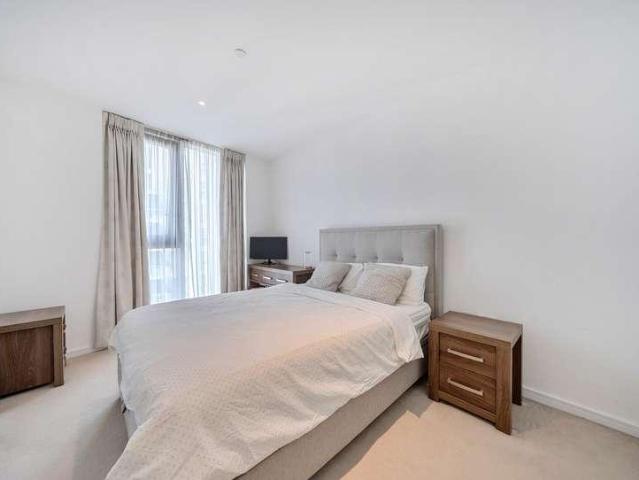 Flat for sale in Wandsworth, Greater London