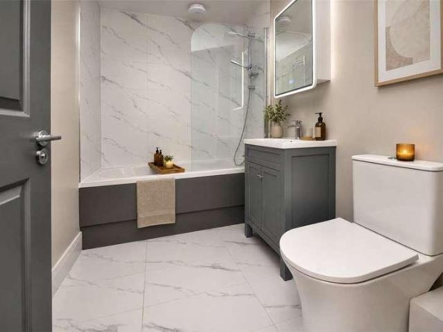 Flat for sale in Greater London