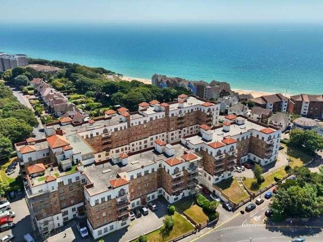 Flat for sale in Boscombe, Bournemouth