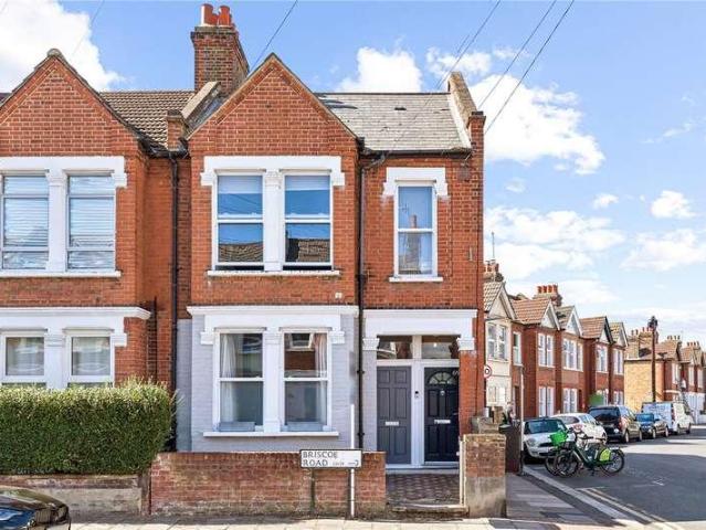 Flat for sale in London Borough of Merton, Collier's Wood