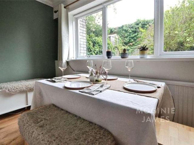 Flat for sale in Plasnewydd, Falcon Lodge