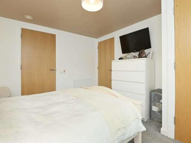 Flat for sale in Granton Mains, Scotland