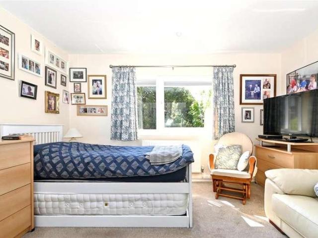 Flat for sale in Upperton, Eastbourne