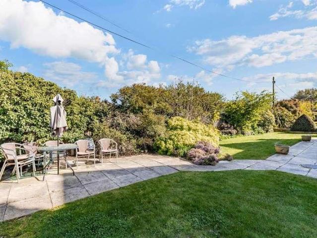 Flat for sale in South Tankerton, The Bridge