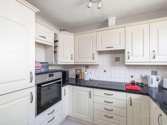 Flat for sale in Hartley, Mount Wise
