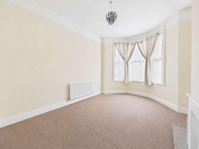 Flat for sale in Weston-super-mare, North Somerset