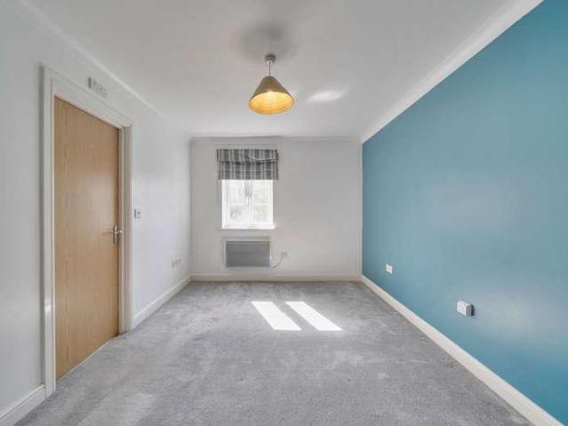 Flat for sale in Greater London