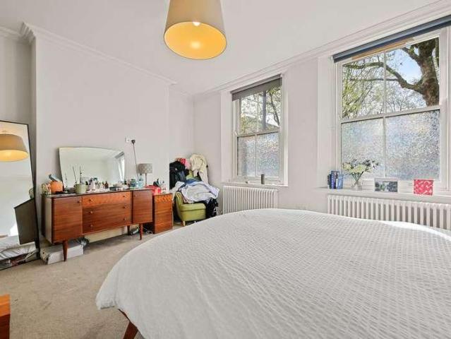 Flat for sale in St. George in the East, Shadwell