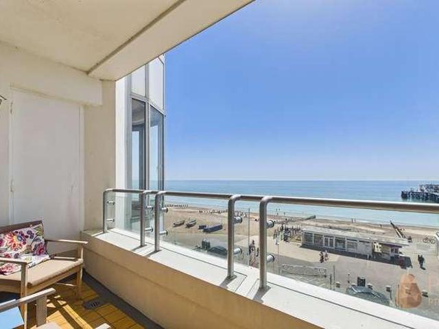 Flat for sale in Worthing, West Sussex