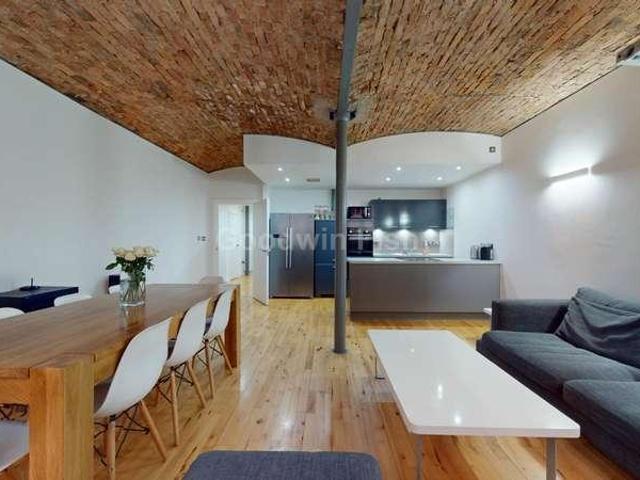 Flat for sale in City Centre, Georgia