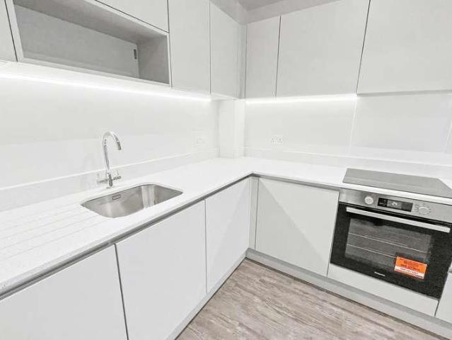 Flat for sale in Wick, Bournemouth