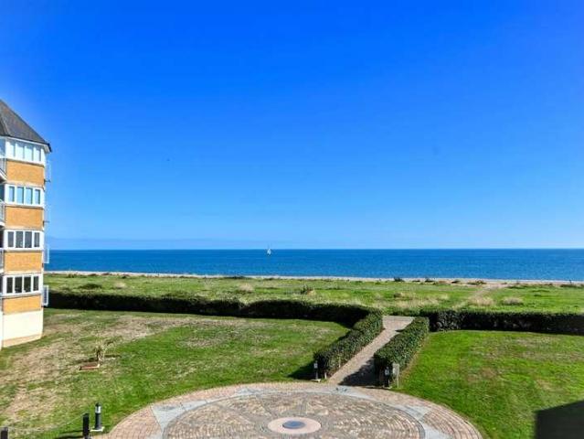 Flat for sale in Crumbles, Eastbourne
