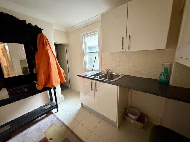 Flat for sale in Beaumaris