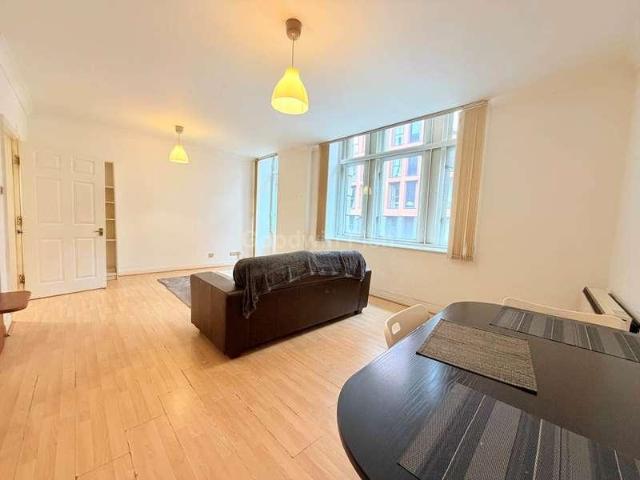 Flat for sale in City Centre, Manchester