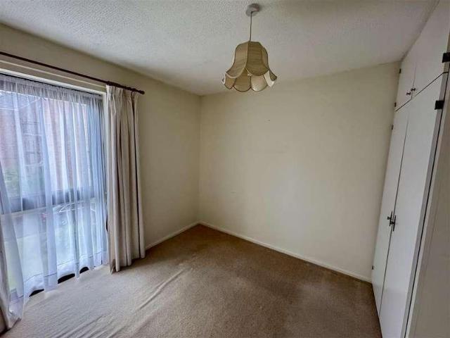 Flat for sale in Great Malvern, Barnard's Green