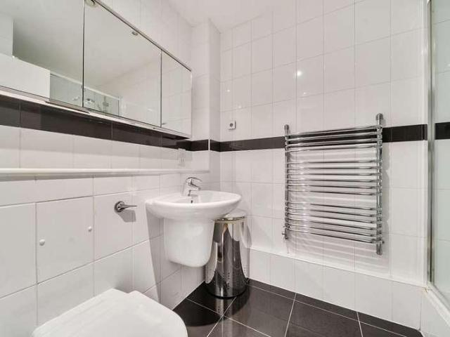 Flat for sale in St Mary's, City Of Southampton