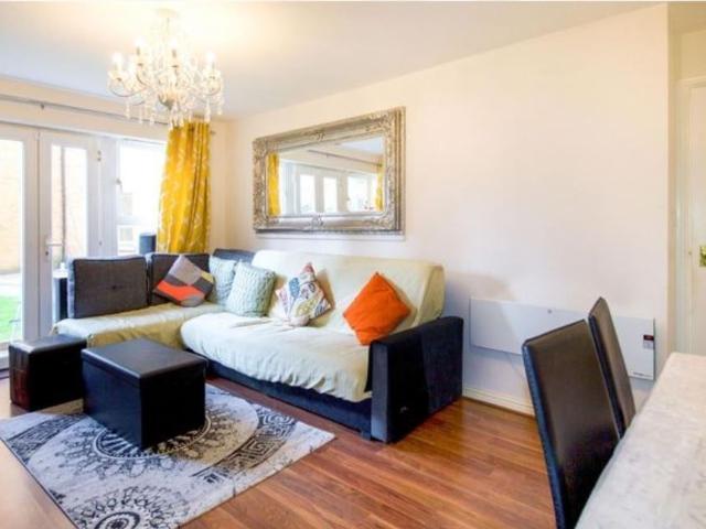 Apartment for rent in Colindale, Isle Of Man