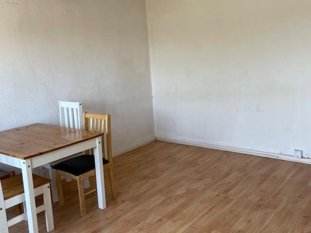 Apartment for rent in Redbrick Estate, Greater London