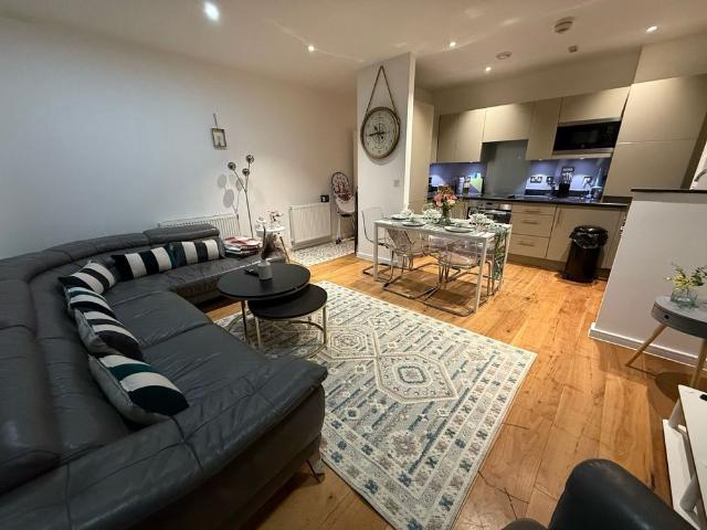 Apartment for rent in Colindale, Greater London