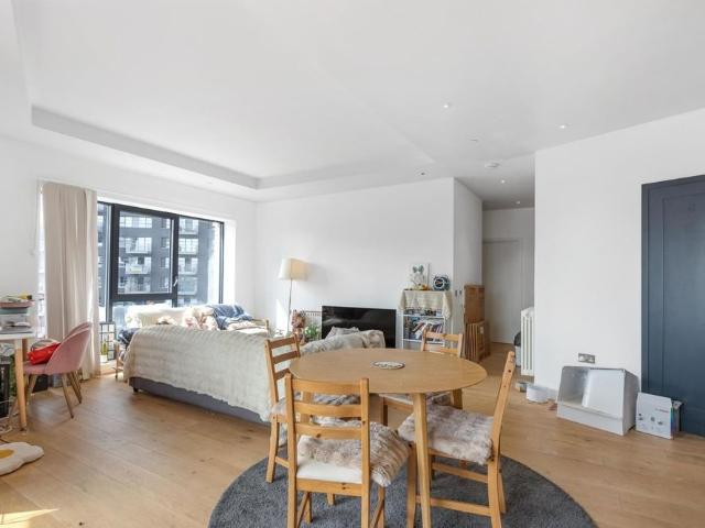 House for rent in London Borough of Tower Hamlets, Greater London