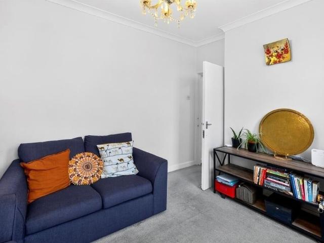 Apartment for rent in Kennington, Greater London