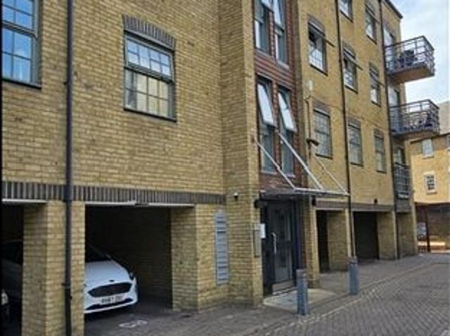 Apartment for rent in Greater London