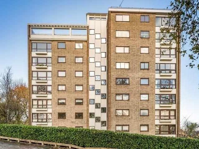Flat for sale in London, Greater London