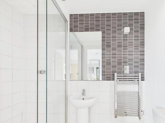 Apartment for rent in The Meadows, Haddon