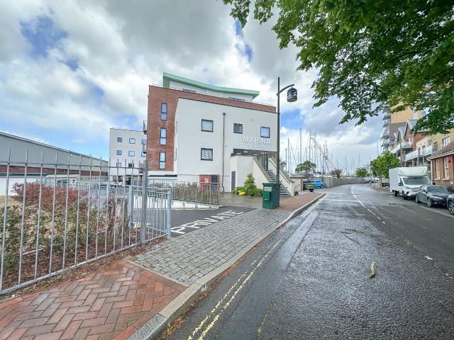 Apartment for rent in Priddy's Hard, Middlecroft