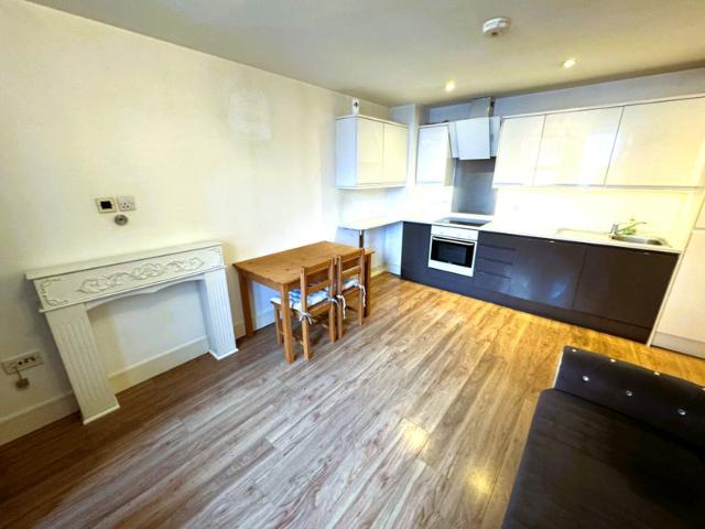 Apartment for rent in Rush Green, Greater London
