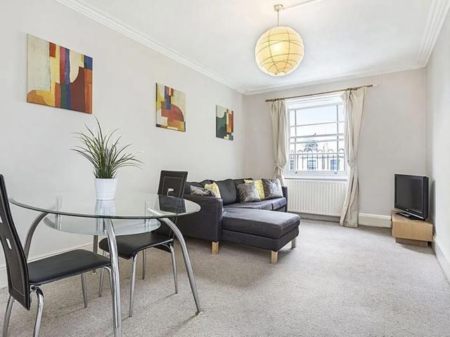 Apartment for rent in Bayswater, Greater London