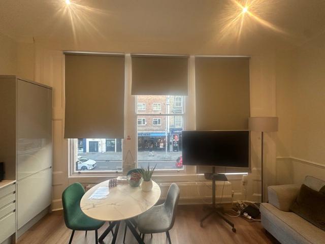Apartment for rent in North Kensington, Greater London