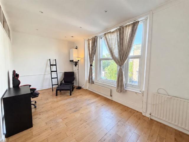 Apartment for rent in Royal Borough of Kensington and Chelsea, Greater London
