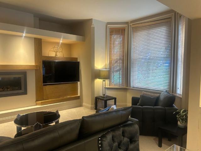 Apartment for rent in Lenton Abbey, Haddon