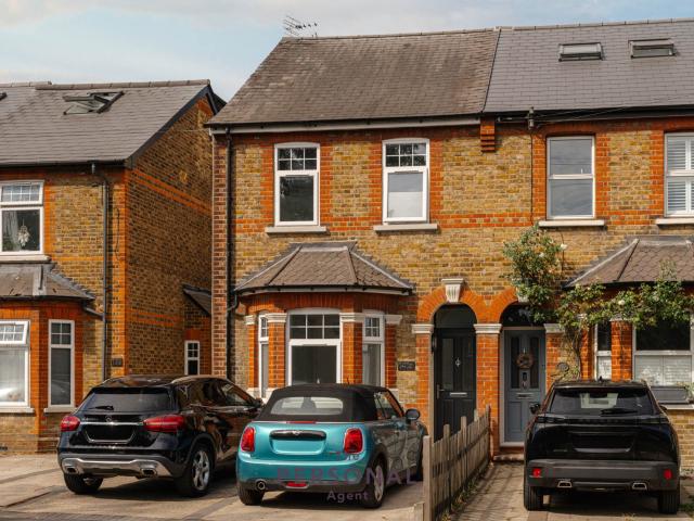 Apartment for rent in Epsom, Surrey