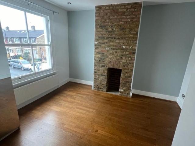 Apartment for rent in London Borough of Lewisham, Cat Hill